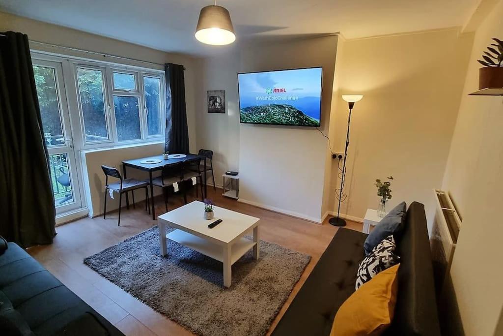 2 Bedroom Apartment In Kennington לונדון מראה חיצוני תמונה