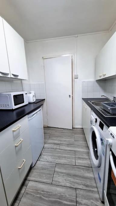 2 Bedroom Apartment In Kennington לונדון מראה חיצוני תמונה